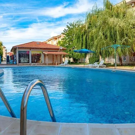 Double Cherry Apartamento Sunny Beach